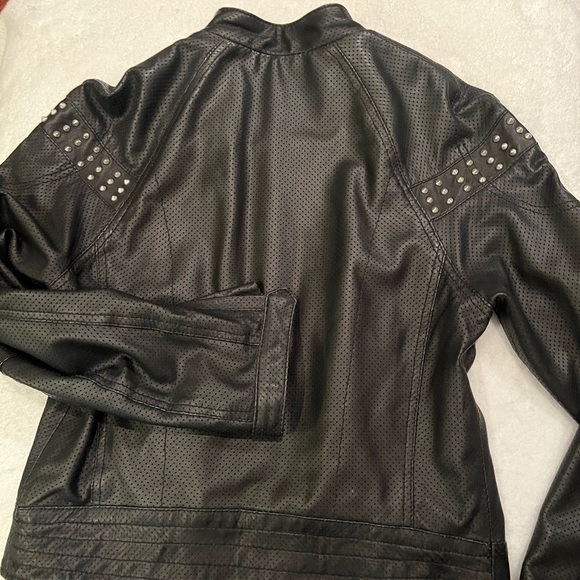 Gryphon Vintage Unique 100% Leather Black Jacket with Metal Studs - Picture 2 of 6